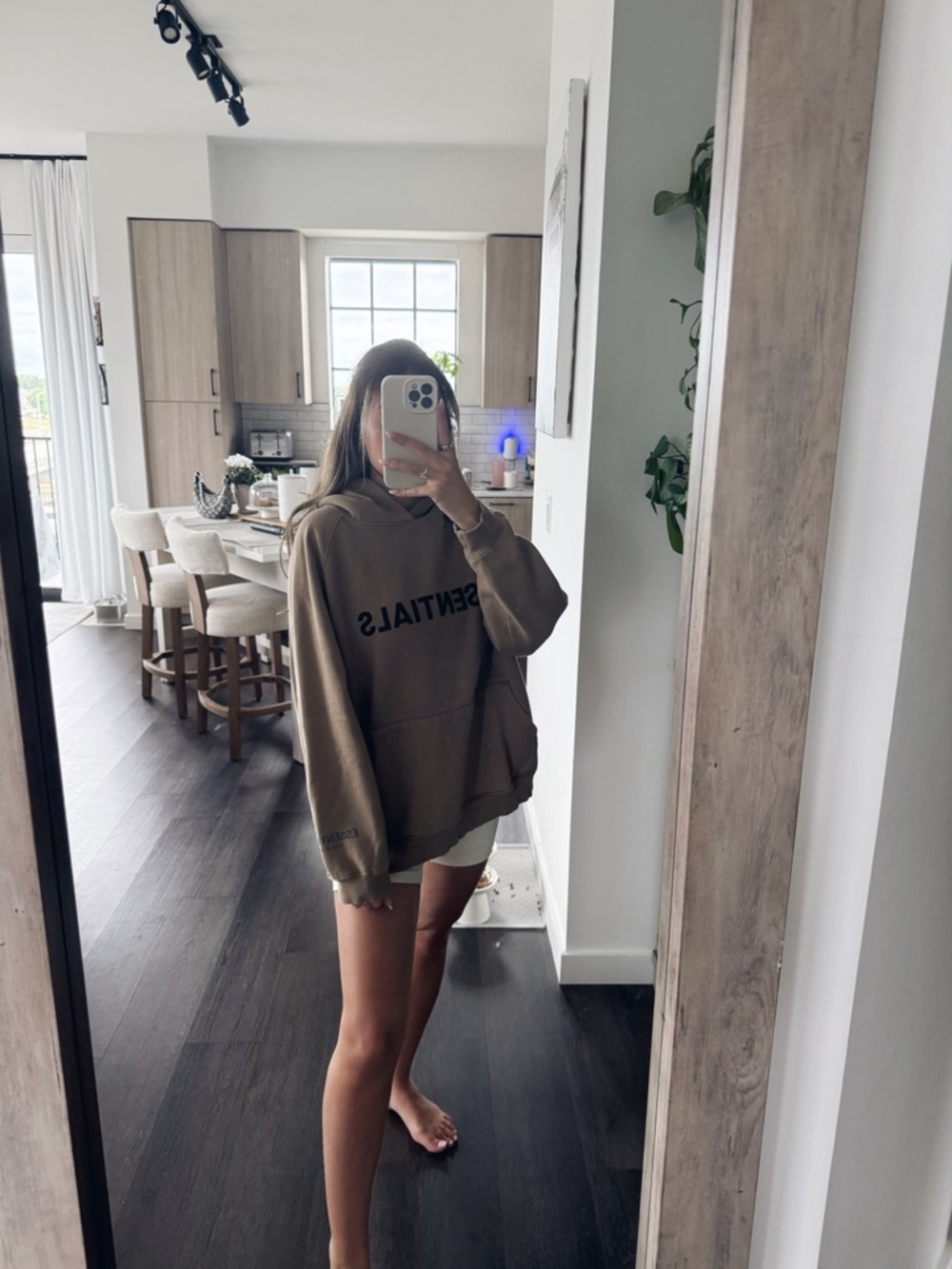 ESSENTIALS Hoodie in Brown (Size Large)